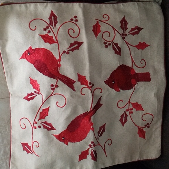Christmas Cardinals Cushion Cover NWOT - Picture 1 of 5